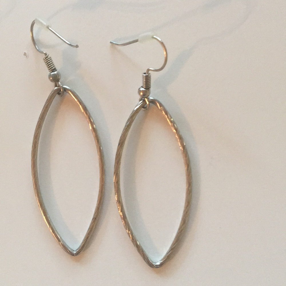 Earring set - Picture 3 of 3